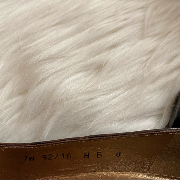 Stuart Weitzman Croc Embossed Gold Line Pumps - Picture 9 of 13